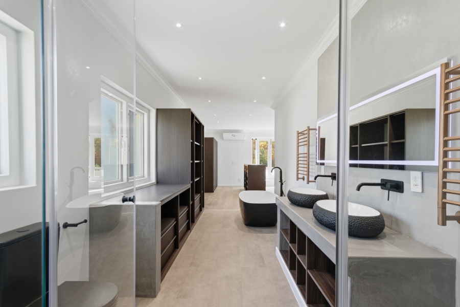 4 Bedroom Property for Sale in Golden Hill Western Cape